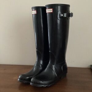 HUNTER Original Tall Gloss Boot Black Rain Rubber Buckle Pull On